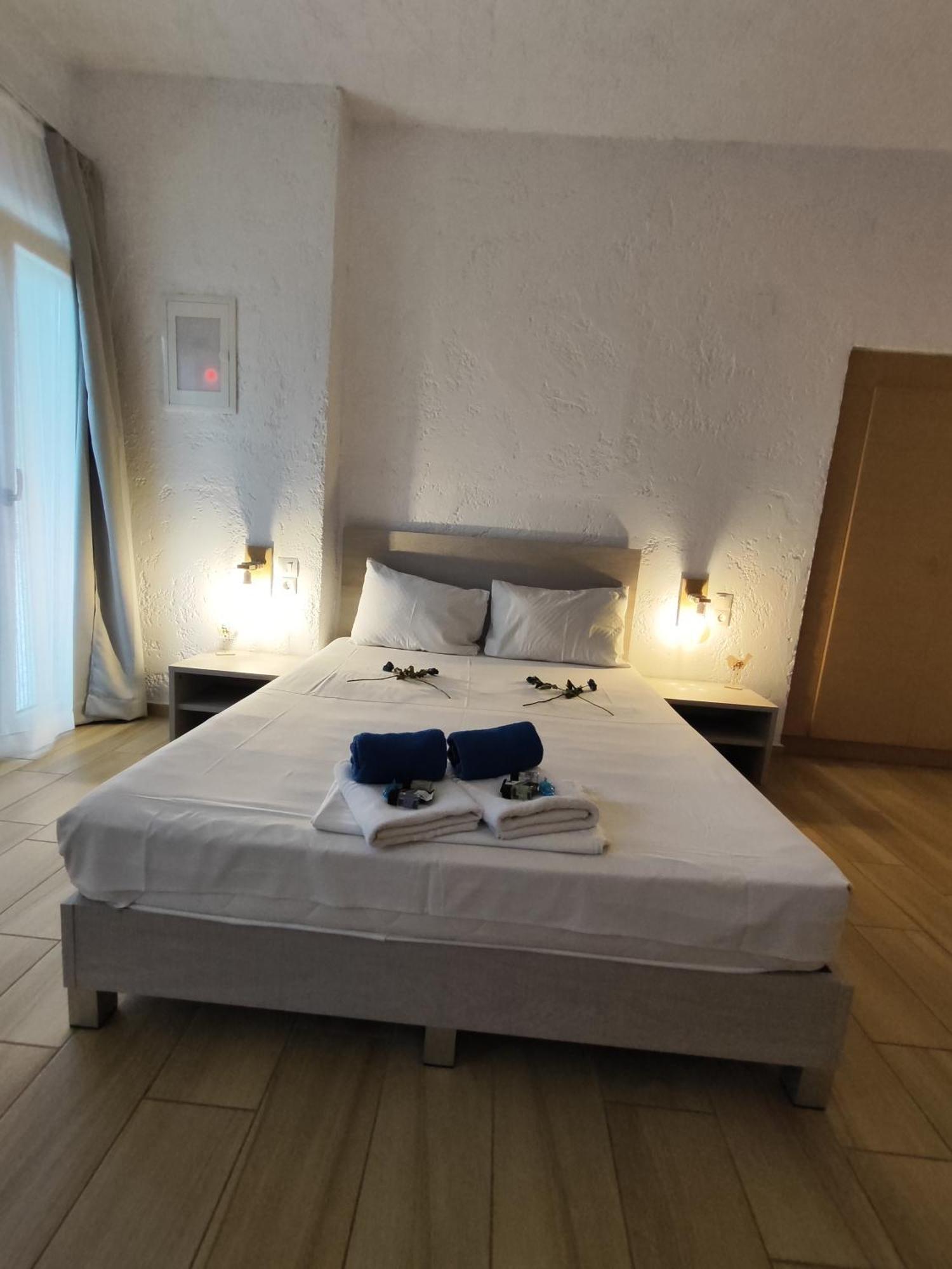 Ble Island Lejlighedshotel Hersonissos  Eksteriør billede